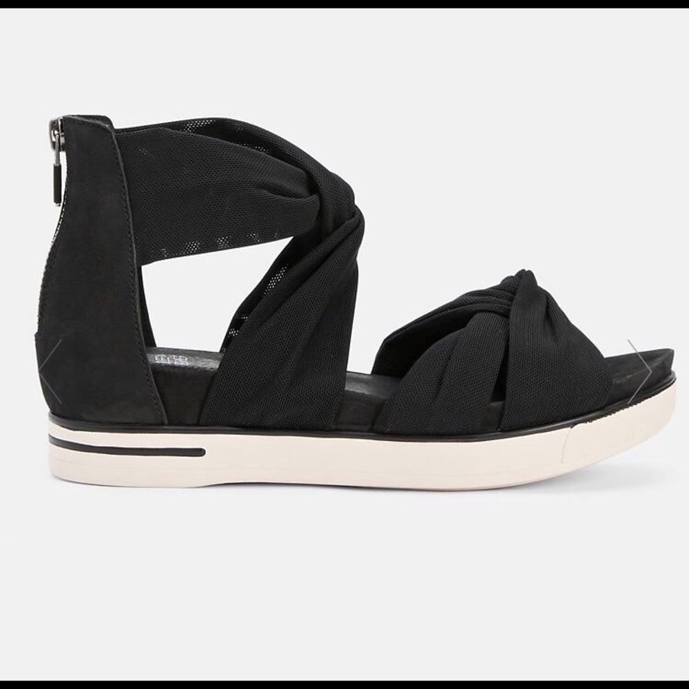 Eileen Fisher Zanya Sandal